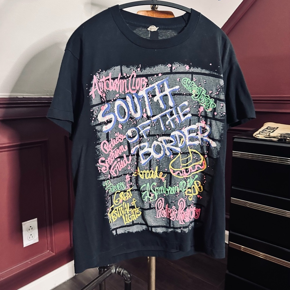 SOUTH OF THE BORDER vintage 90s single stitch Screen Stars MiUSA t-shirt